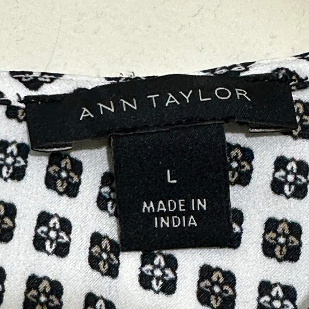 Ann Taylor Geometric Print Sleeveless Blouse Tank Top Black Pink White Sz M